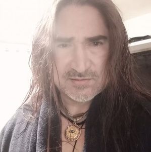 Meet your Posher, Rene